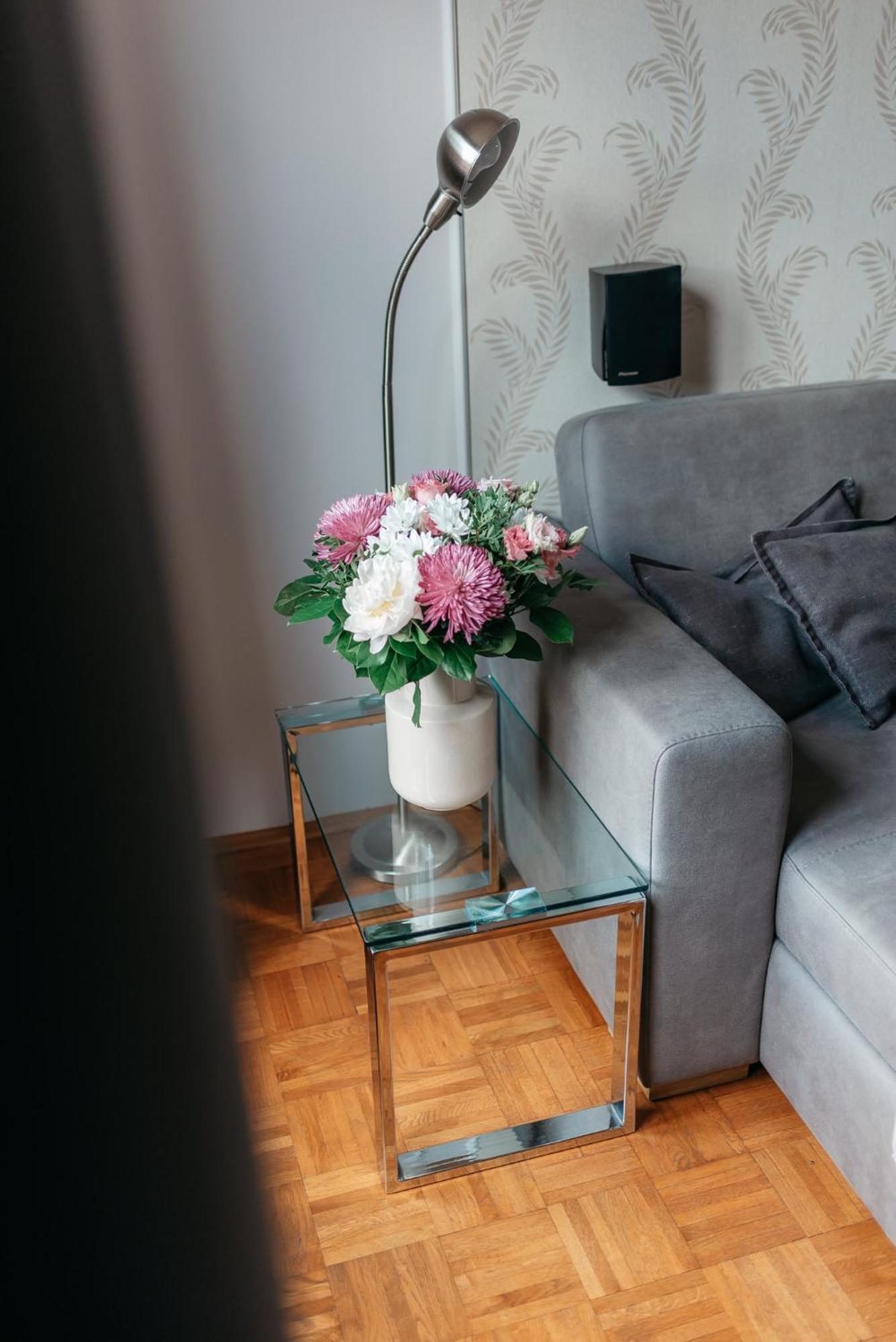 Roy 2 Bdr Apartment With Prague Castle View, Parking & Ac Eksteriør bilde